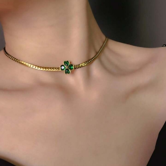 Green Heart Flower Stainless Steel Chain Necklace For Women. - Picture 5 of 6